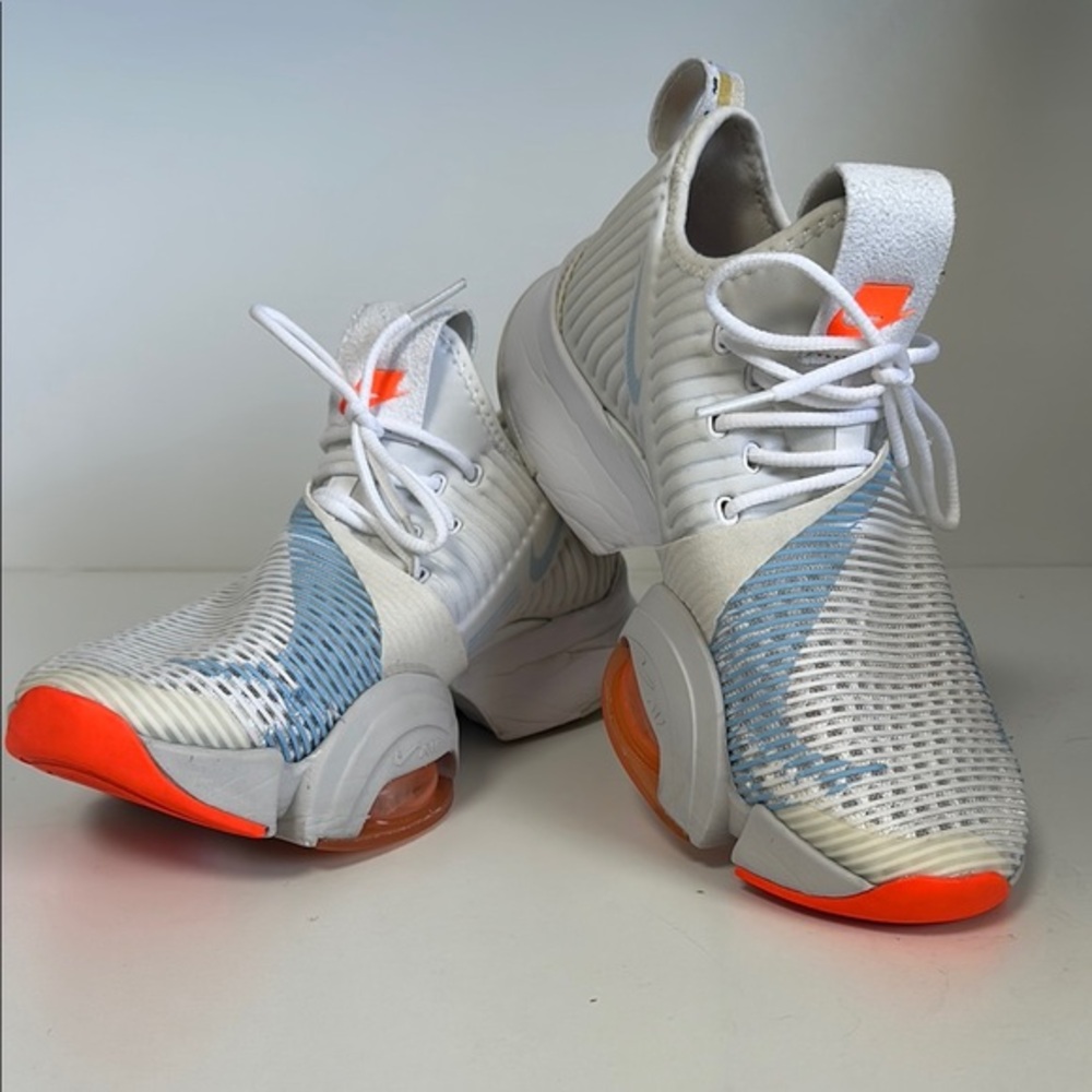 Nike Super Reps Women's 6.5 White, Blue,& Orange Athletic Workout/Athletic Shoes